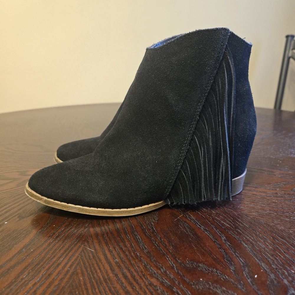 WOMENS MUDD KOHLS RN#3277 BLACK SUEDE LEATHER TASSLE BOOTS SIZE 7 M